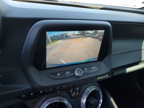 Used 2017 Chevrolet Camaro SS image 23