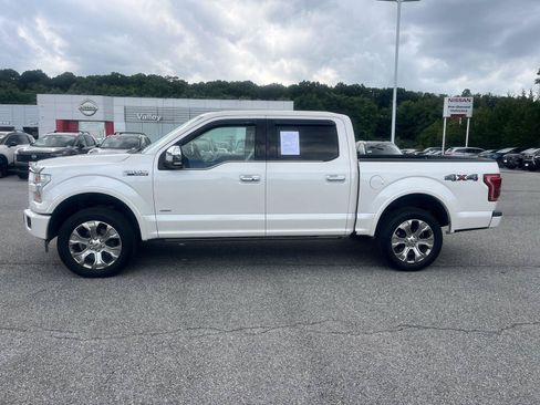 Used 2017 Ford F150 Platinum w/ Equipment Group 701A Luxury AWD/4WD image 4
