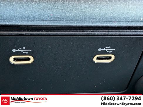 Used 2024 MAZDA MAZDA3 s FWD image 24