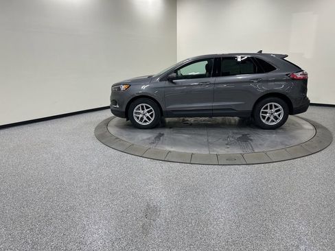 Certified 2022 Ford Edge SEL w/ Convenience Package image 10