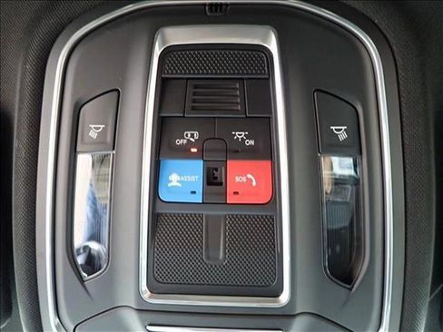 New 2026 Jeep Grand Cherokee Laredo AWD/4WD image 21