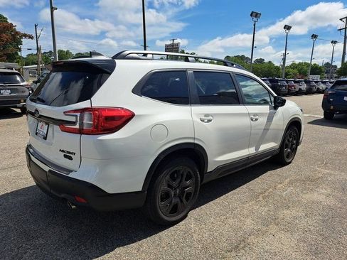 Certified 2025 Subaru Ascent Bronze Edition AWD/4WD image 8
