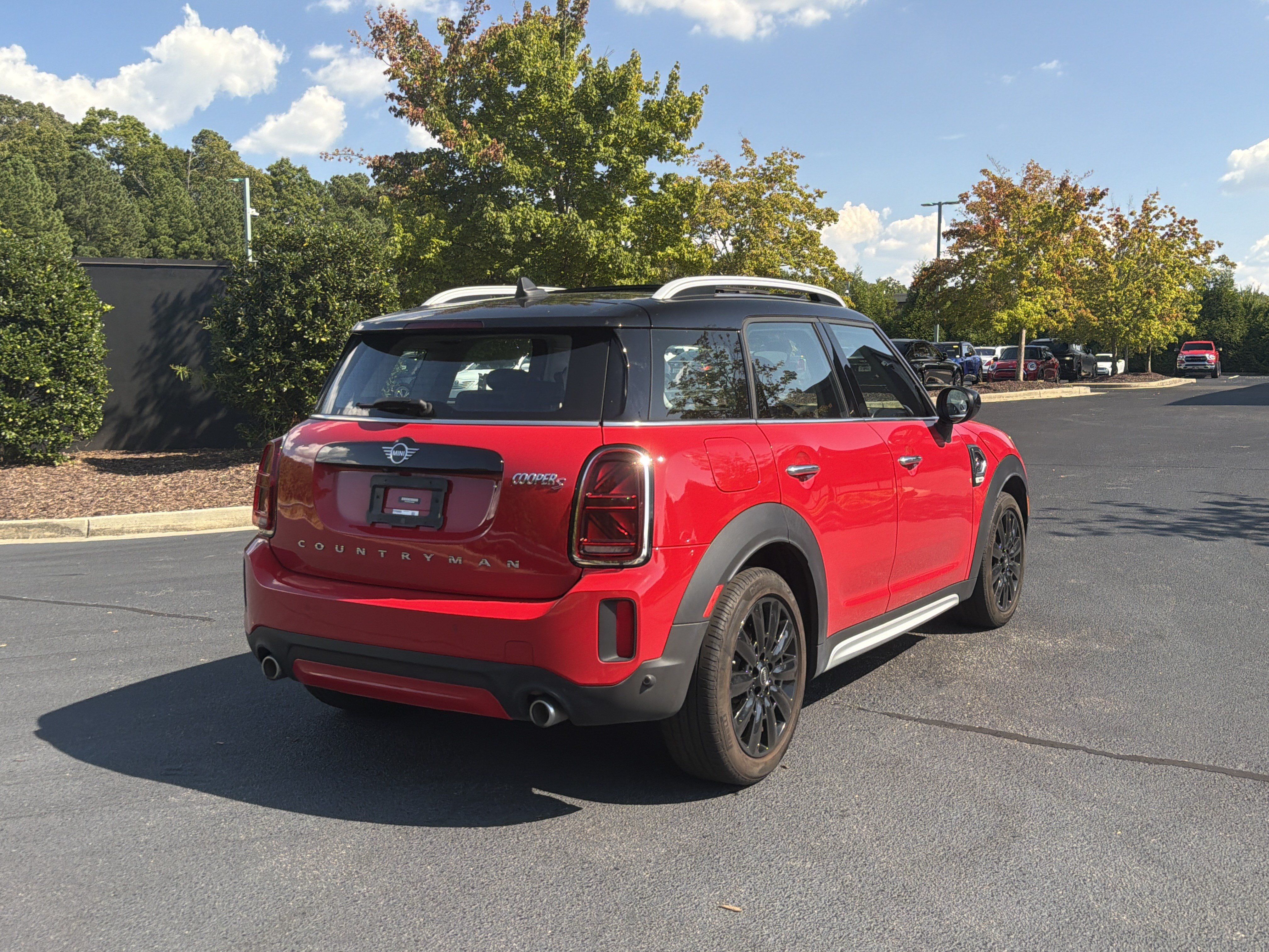 Used 2023 MINI Cooper Countryman S FWD image 3