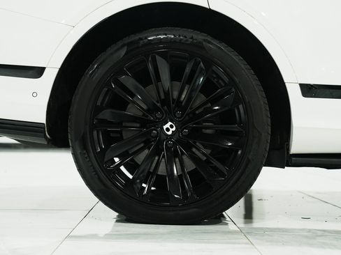 Used 2022 Bentley Bentayga Speed image 40