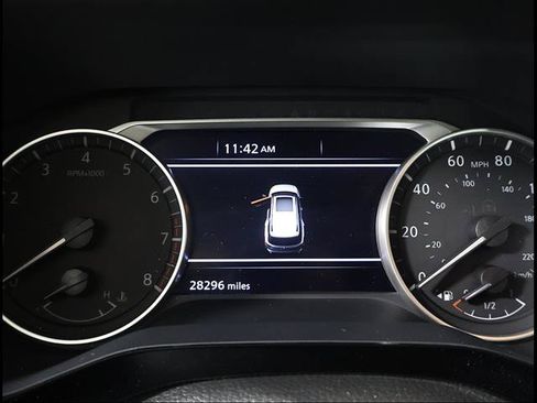 Used 2024 Nissan Pathfinder Rock Creek AWD/4WD image 9