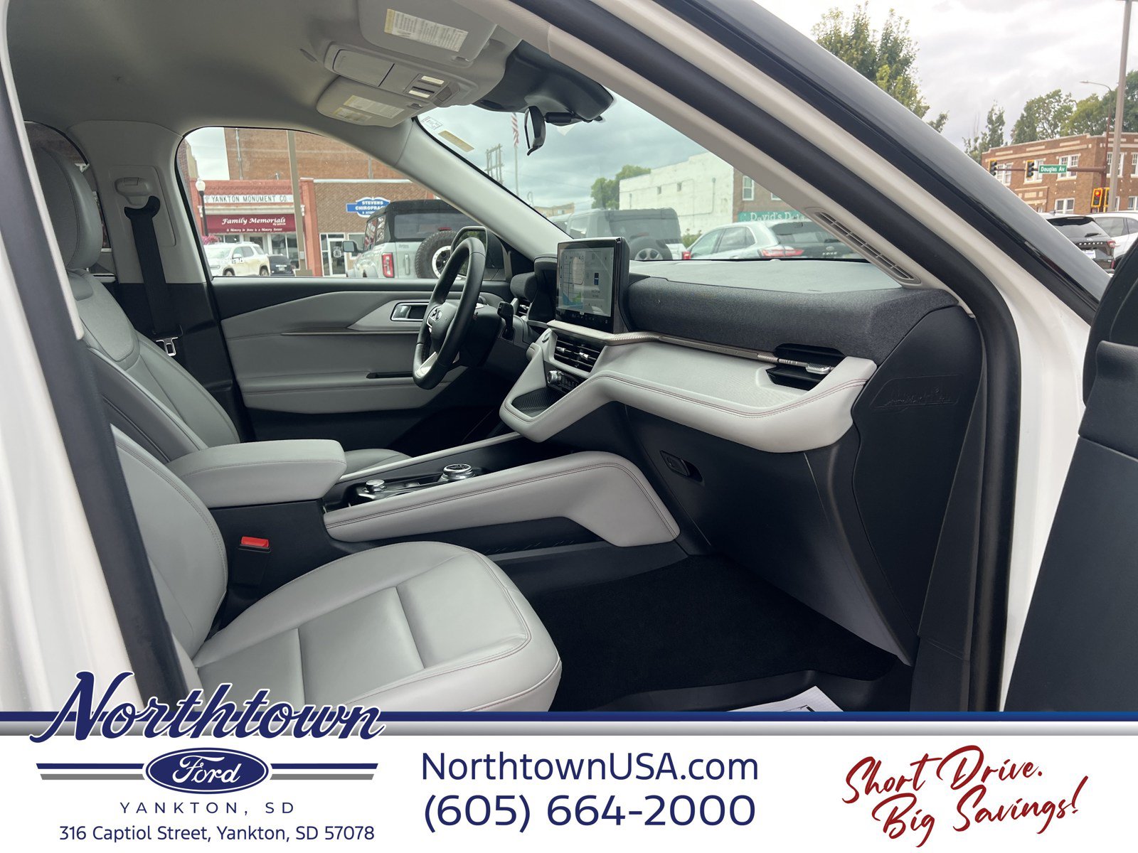 Used 2026 Ford Explorer Active w/ Active Comfort Package AWD/4WD image 22