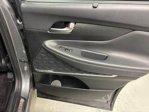 Used 2019 Hyundai Santa Fe FWD image 12