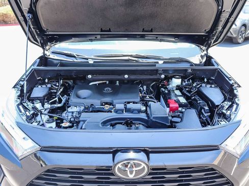 Certified 2025 Toyota RAV4 XLE w/ Convenience Package FWD image 34