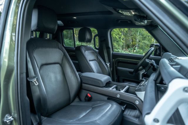 Used 2023 Land Rover Defender 110 X-Dynamic SE AWD/4WD image 27