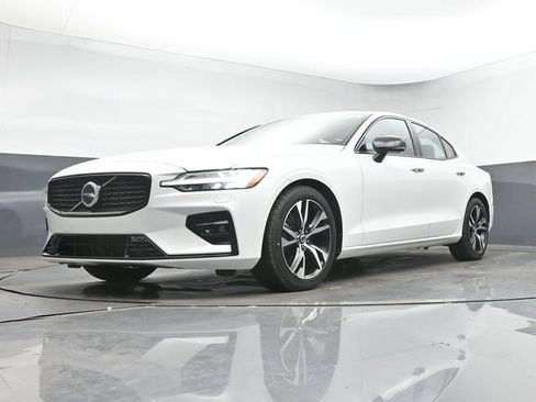 Used 2023 Volvo S60 B5 Core w/ Climate Package AWD/4WD image 13