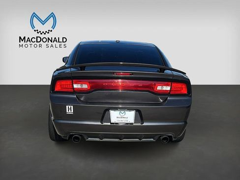 Used 2014 Dodge Charger SXT RWD image 6