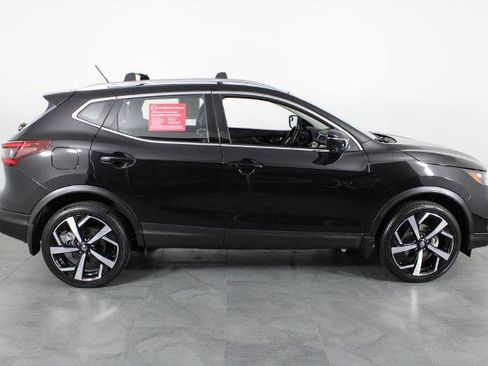 Certified 2022 Nissan Rogue Sport SL image 15