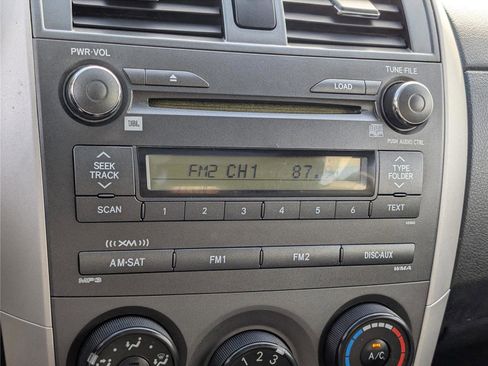 Used 2010 Toyota Corolla S image 25