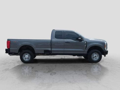 Used 2025 Ford F350 XL w/ XL Off-Road Package AWD/4WD image 9