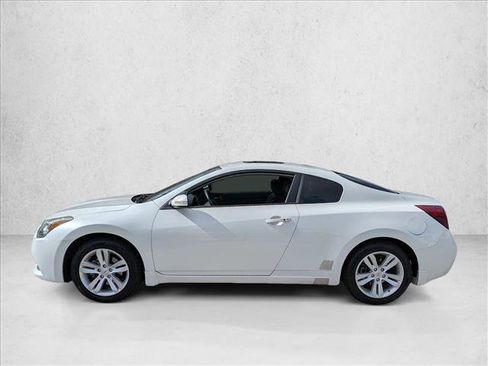 Used 2013 Nissan Altima 2.5 S w/ Premium Pkg image 8