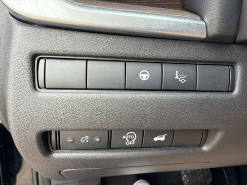 Used 2026 Nissan Rogue Platinum w/ Platinum Premium Package AWD/4WD image 28