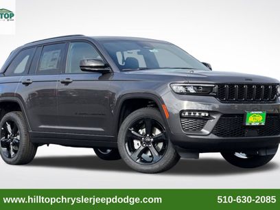 New 2025 Jeep Grand Cherokee Limited w/ Black Appearance Package