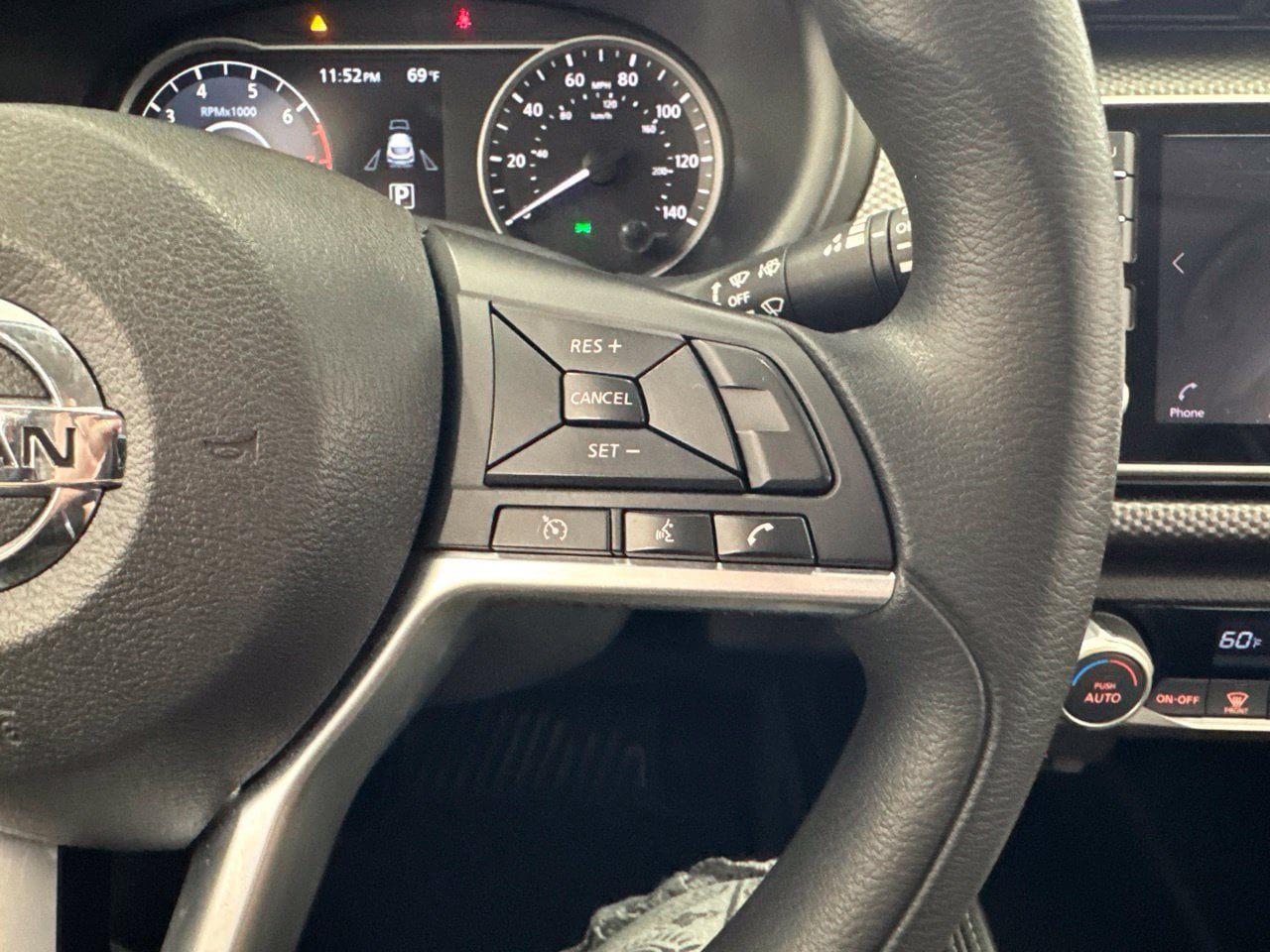Used 2018 Nissan Kicks SV w/ Exterior Package FWD image 19