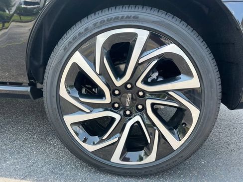 New 2026 Lincoln Navigator Black Label AWD/4WD image 22