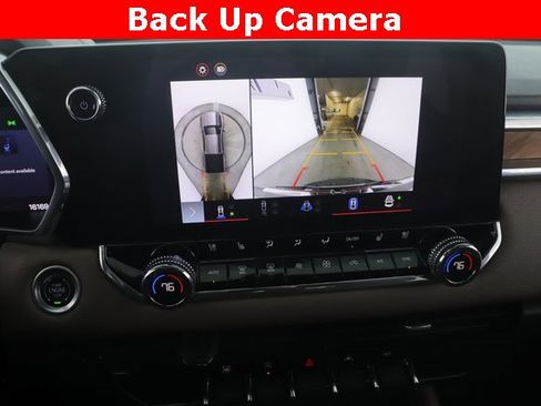 Used 2024 GMC Canyon Denali image 24