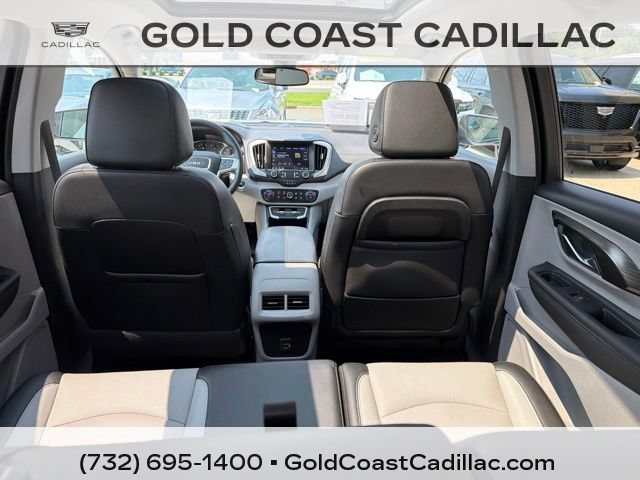 Used 2023 GMC Terrain SLT w/ Tech Package AWD/4WD image 11