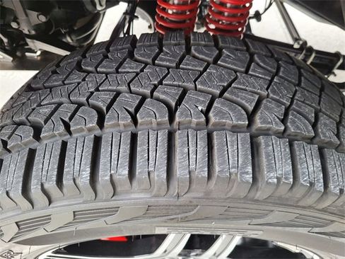 Used 2017 Mercedes-Benz G 550 Squared image 9