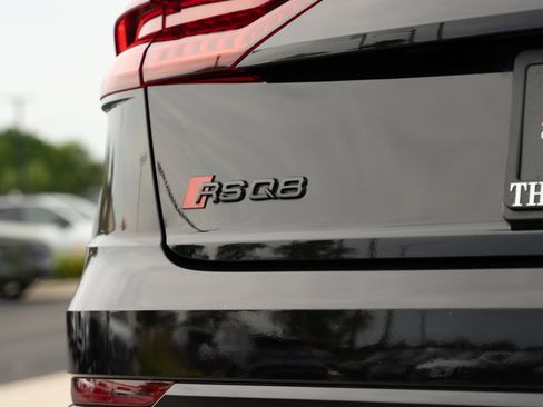 Certified 2024 Audi RS Q8 w/ Black Optic Package AWD/4WD image 37