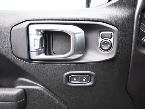 New 2026 Jeep Gladiator Sport AWD/4WD image 11