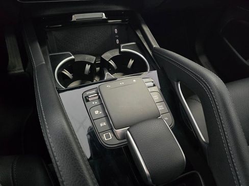 Used 2025 Mercedes-Benz GLE 350 4MATIC image 36