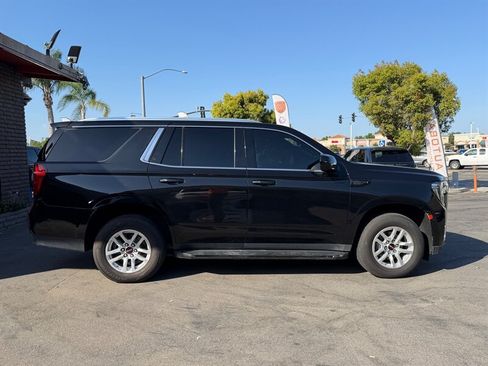 Used 2022 GMC Yukon SLE AWD/4WD image 9