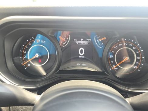 Used 2025 Jeep Gladiator Overland AWD/4WD image 12