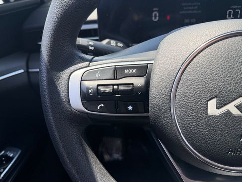 Used 2025 Kia K5 LXS FWD image 21