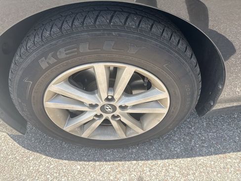 Used 2015 Hyundai Sonata SE image 13