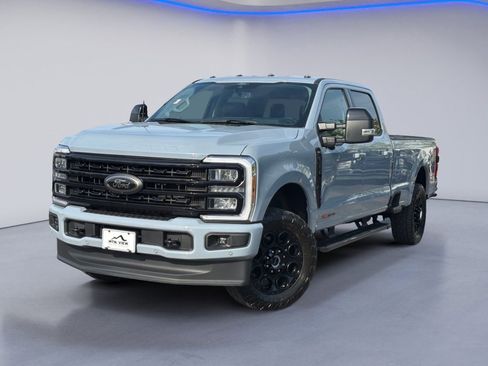 Used 2024 Ford F350 Lariat w/ Lariat Ultimate Package AWD/4WD image 2