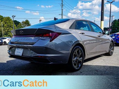 Used 2021 Hyundai Elantra SEL FWD image 11