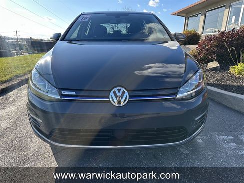 Used 2019 Volkswagen e-Golf SE w/ Driver Assistance Package image 2