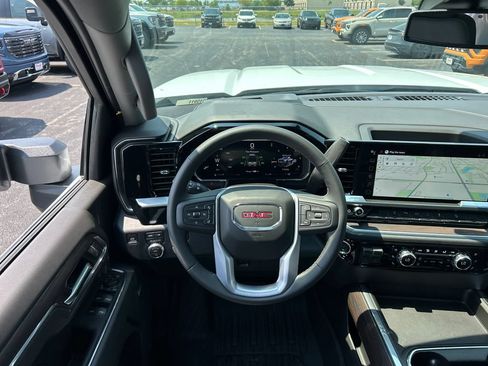 New 2026 GMC Sierra 2500 SLT w/ SLT Premium Package AWD/4WD image 32