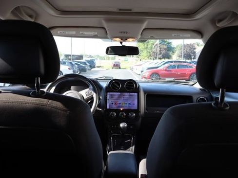 Used 2014 Jeep Patriot Latitude w/ Sun/Sound Group AWD/4WD image 8