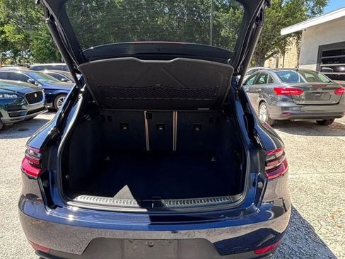 Used 2018 Porsche Macan Sport Edition AWD/4WD image 20
