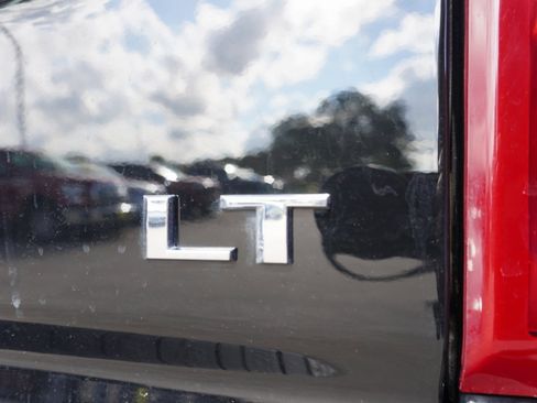 Used 2024 Chevrolet Silverado 1500 LT Trail Boss w/ LT Trail Boss Premium Package image 32