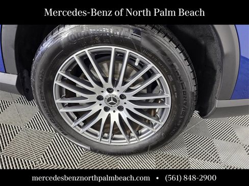 Certified 2025 Mercedes-Benz GLC 300 image 18