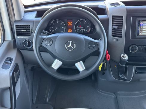 Used 2017 Mercedes-Benz Sprinter 3500 image 15