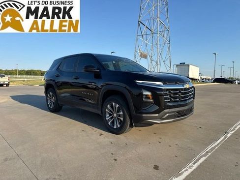 Used 2025 Chevrolet Equinox LT FWD image 1