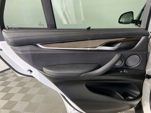 Used 2017 BMW X5 xDrive50i image 26