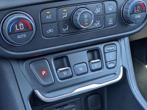 Used 2021 GMC Terrain SLT w/ Elevation Edition FWD image 12