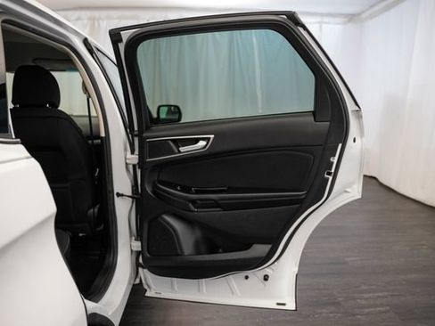 Used 2015 Ford Edge SEL FWD image 23