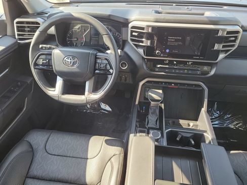 Used 2023 Toyota Tundra SR5 w/ SR5 Premium Package AWD/4WD image 27