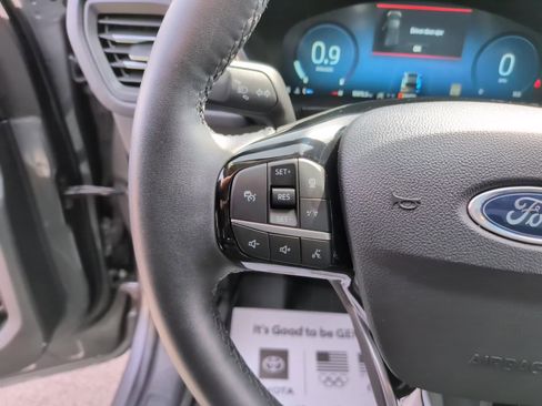 Used 2023 Ford Escape Platinum image 20