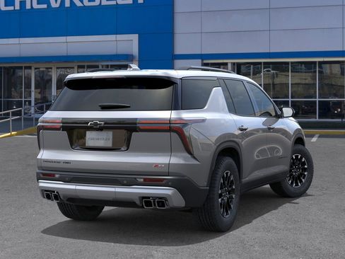New 2026 Chevrolet Traverse Z71 w/ Enhanced Driving Package image 4