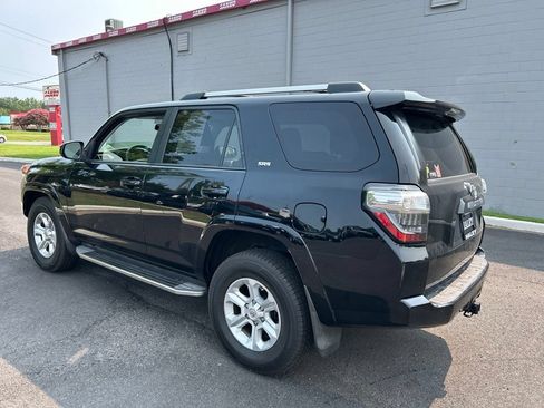 Used 2020 Toyota 4Runner SR5 RWD image 7